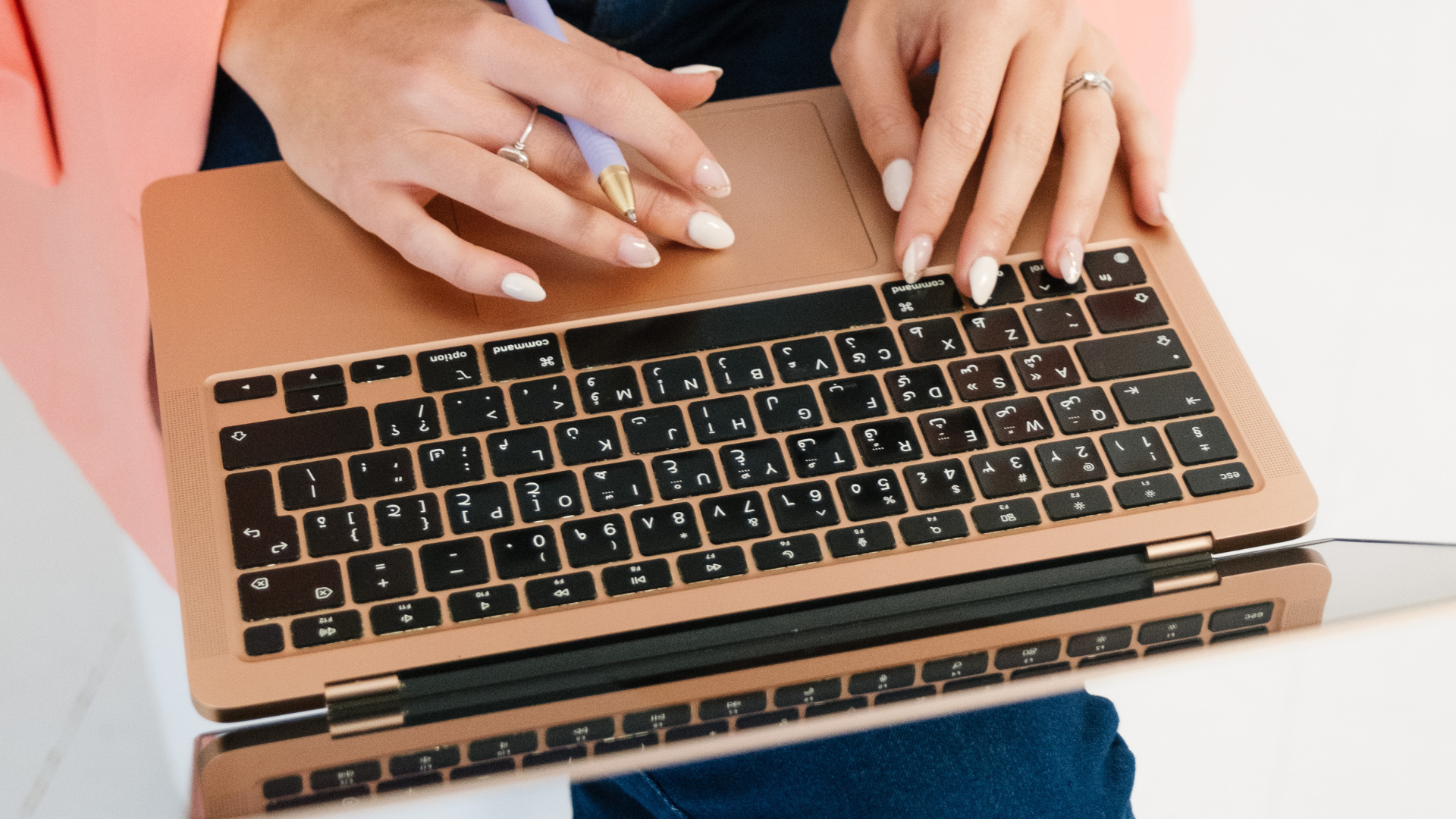 make writing emails 10x easier with this oneshift.